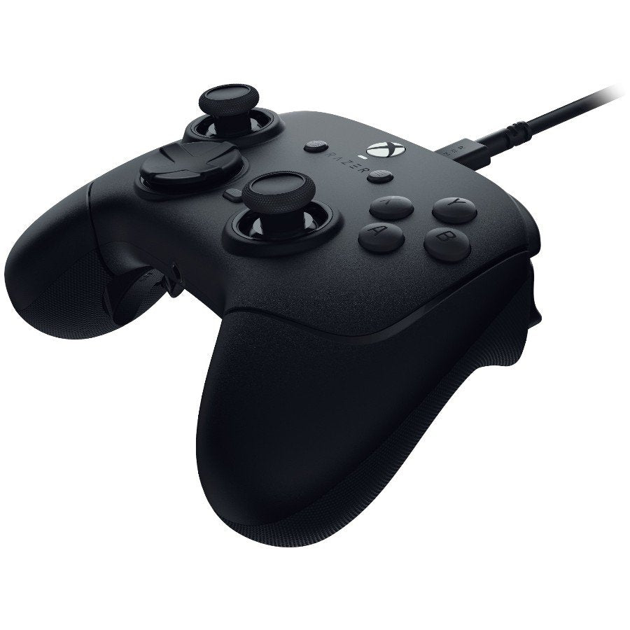 RAZER Gaming Controller Wolverine V3 Tournament Ed. - Black – alternate product view 4