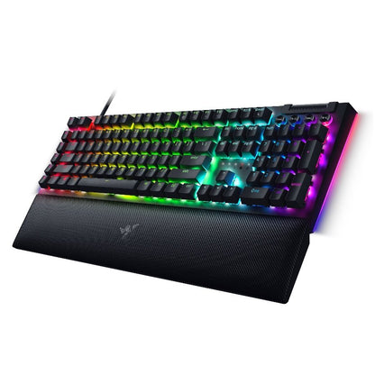 Razer BlackWidow V4 Mechanical Keyboard Green Switch - US Layout – alternate product view 2