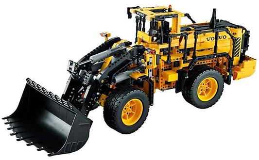 LEGO® Technic: Volvo L350F Wheel Loader (Set 42030)