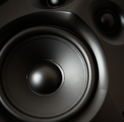 Pantheone Obsidian Compact Wireless Speaker -  White by Pantheone Audio – view 5